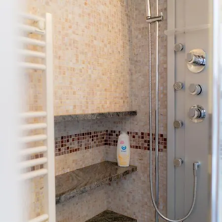 Caterina 3* ג'נובה