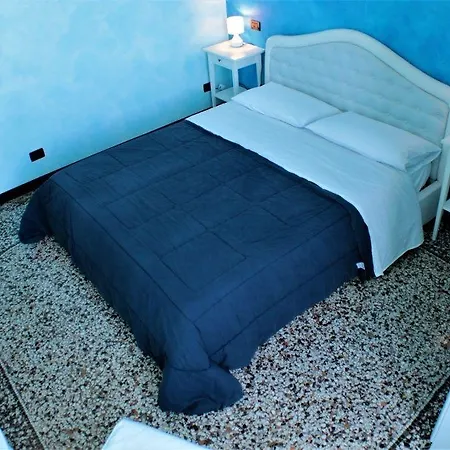 Caterina Alojamento de Acomodação e Pequeno-almoço Génova