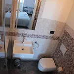 Alojamento de Acomodação e Pequeno-almoço Caterina 3*